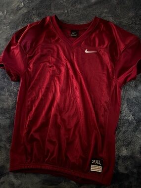 Nike Men's Maroon V-Neck Athletic Jersey Tee